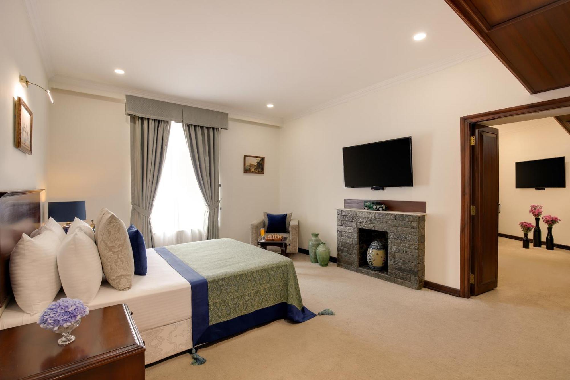 Hotel Ambassador, - Ihcl Seleqtions 5*