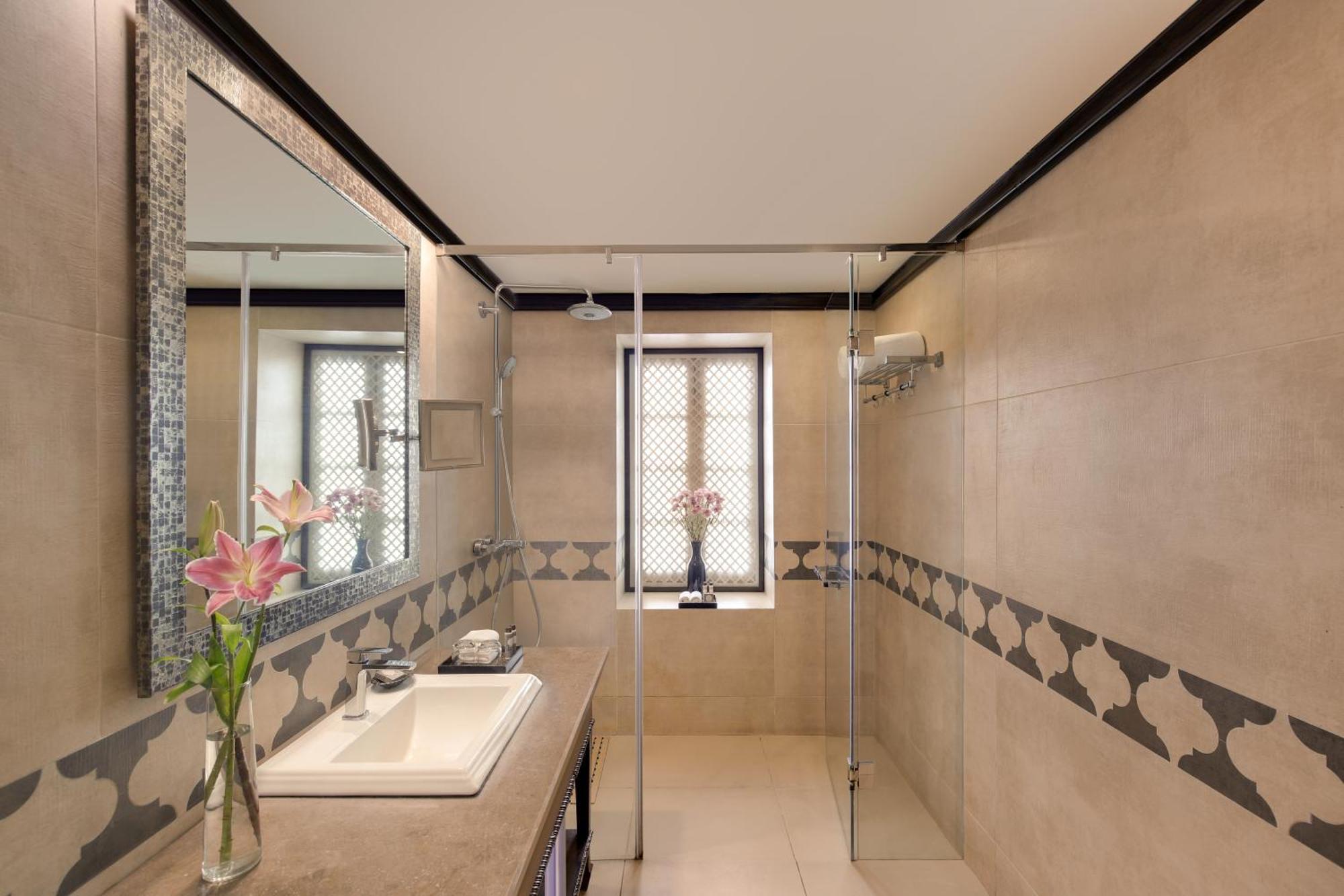 Ambassador, - Ihcl Seleqtions Hotel
